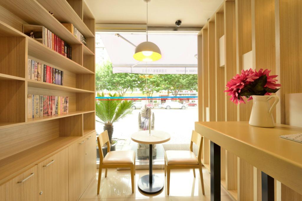 Hanting Hotel Shanghai Lujiazui Dongfang Road Exterior photo