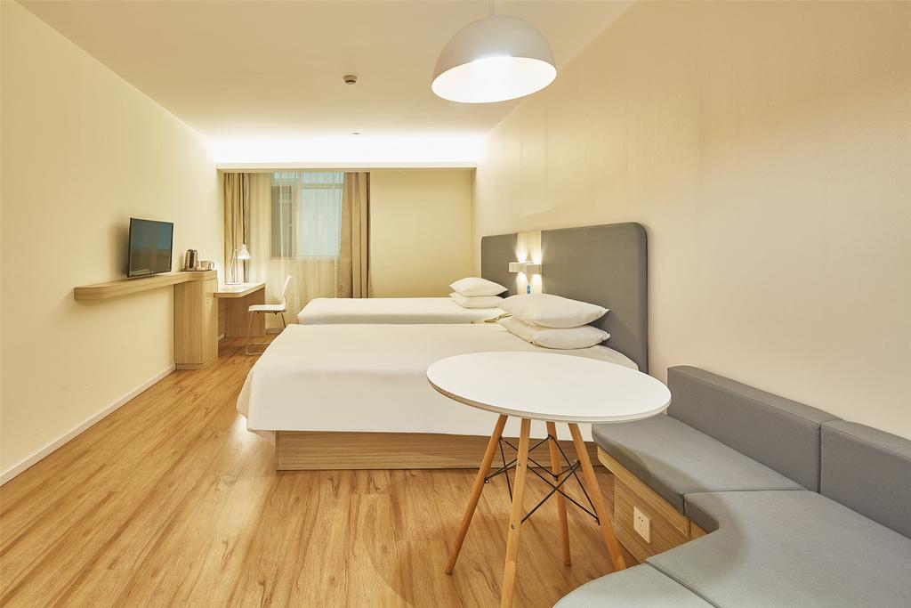 Hanting Hotel Shanghai Lujiazui Dongfang Road Exterior photo