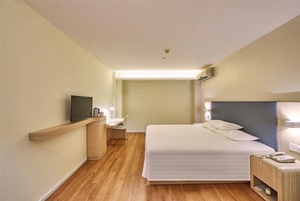 Hanting Hotel Shanghai Lujiazui Dongfang Road Exterior photo