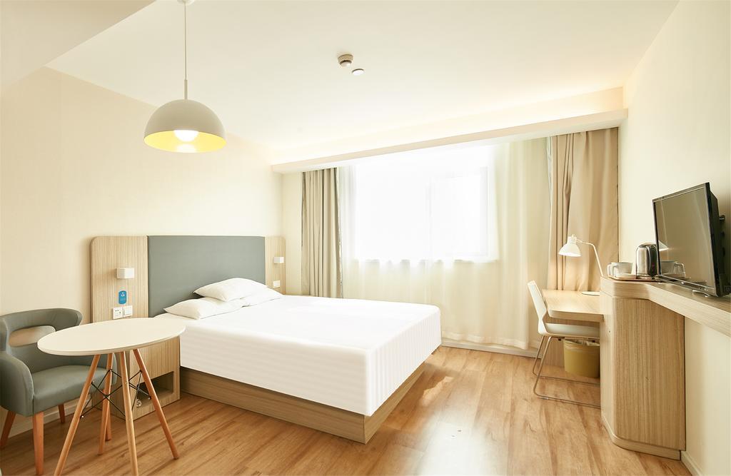Hanting Hotel Shanghai Lujiazui Dongfang Road Exterior photo