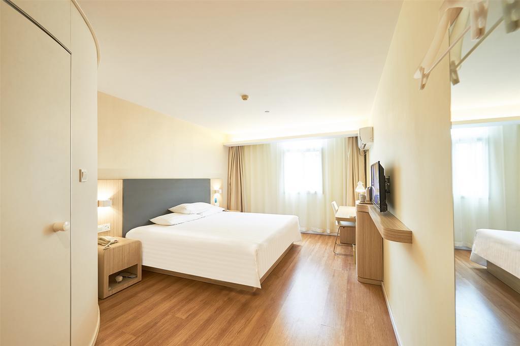Hanting Hotel Shanghai Lujiazui Dongfang Road Exterior photo
